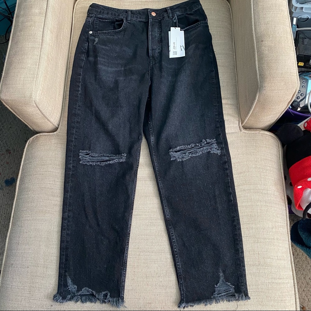 NWT Zara Ripped Mom Jeans